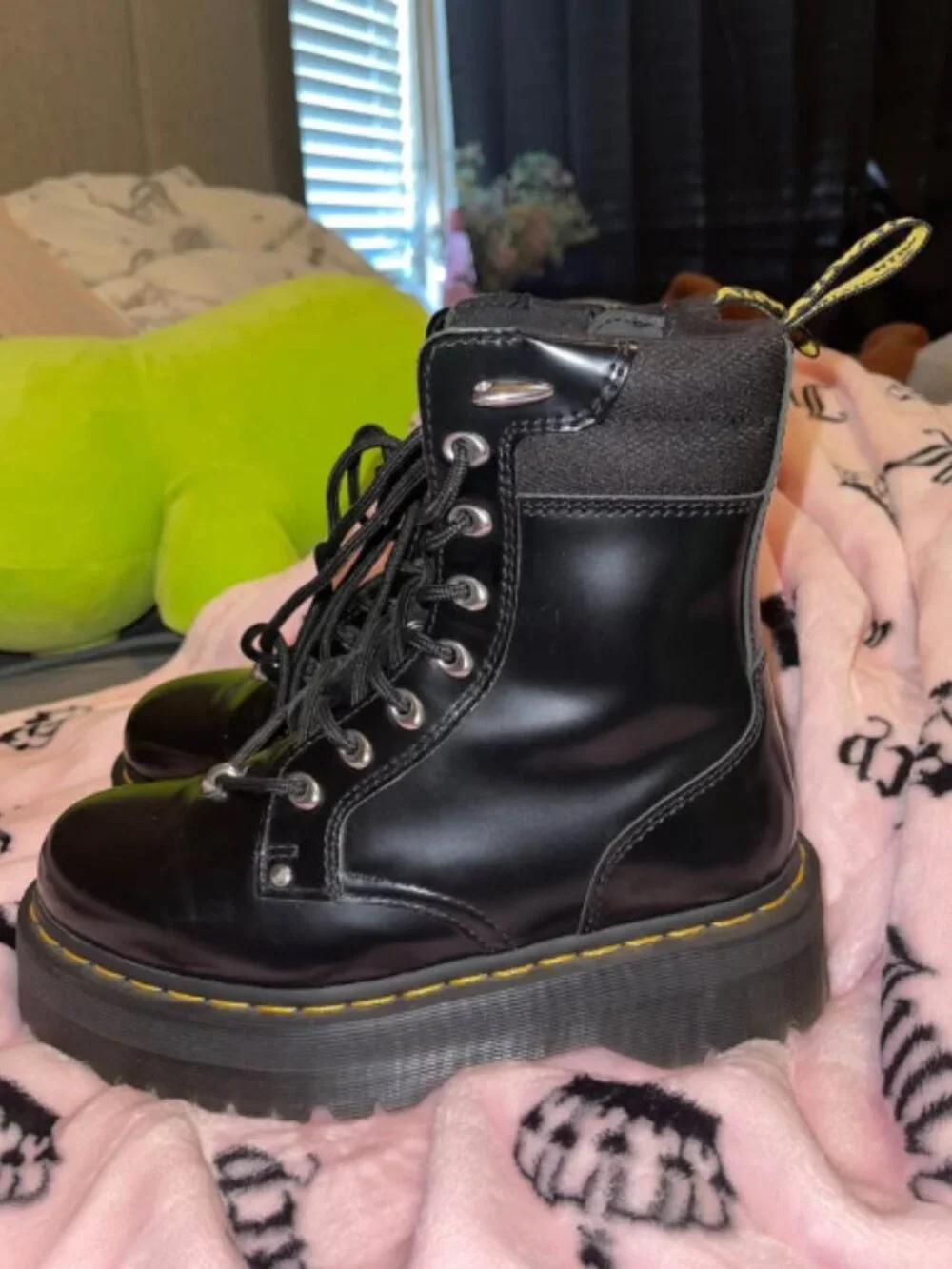 Black Dr Martens Boots